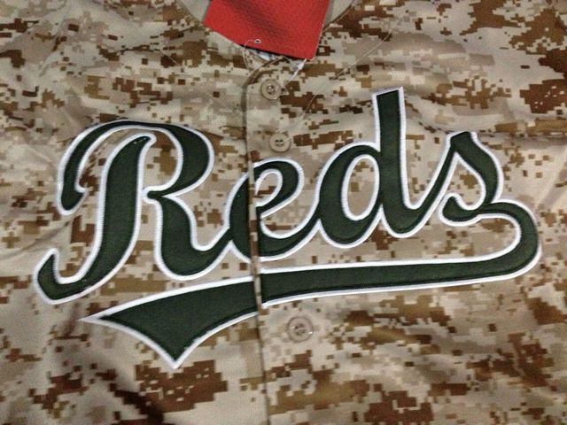 Cincinnati-Reds-54-Aroldis-Chapman---Camo-Cool-Base-Jerseys