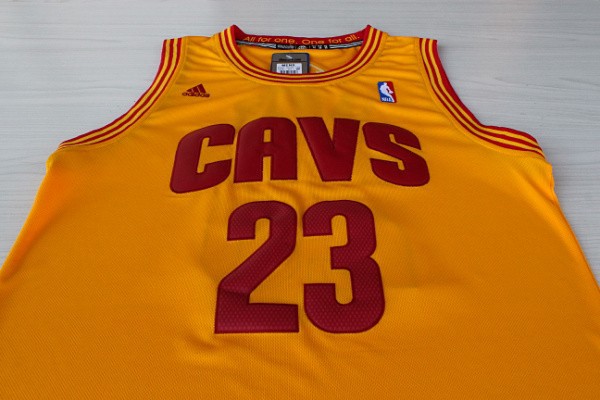 LeBron-James-Cleveland-Cavaliers-Yellow-Jerseys-Wholesale-China